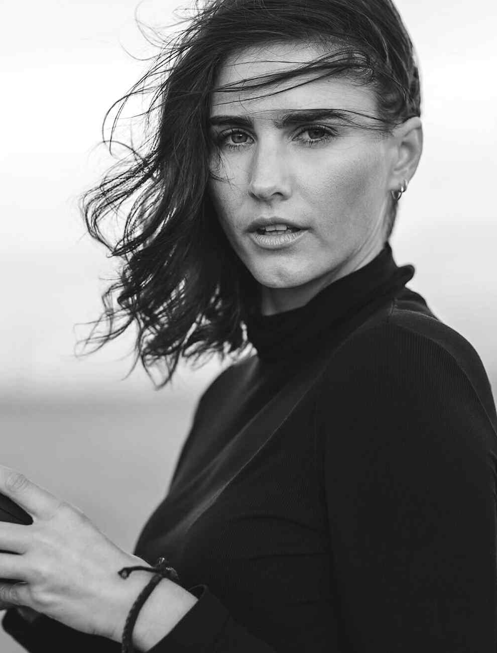 https://ella-xv.click/wp-content/uploads/2020/10/home_02_image_06.jpg